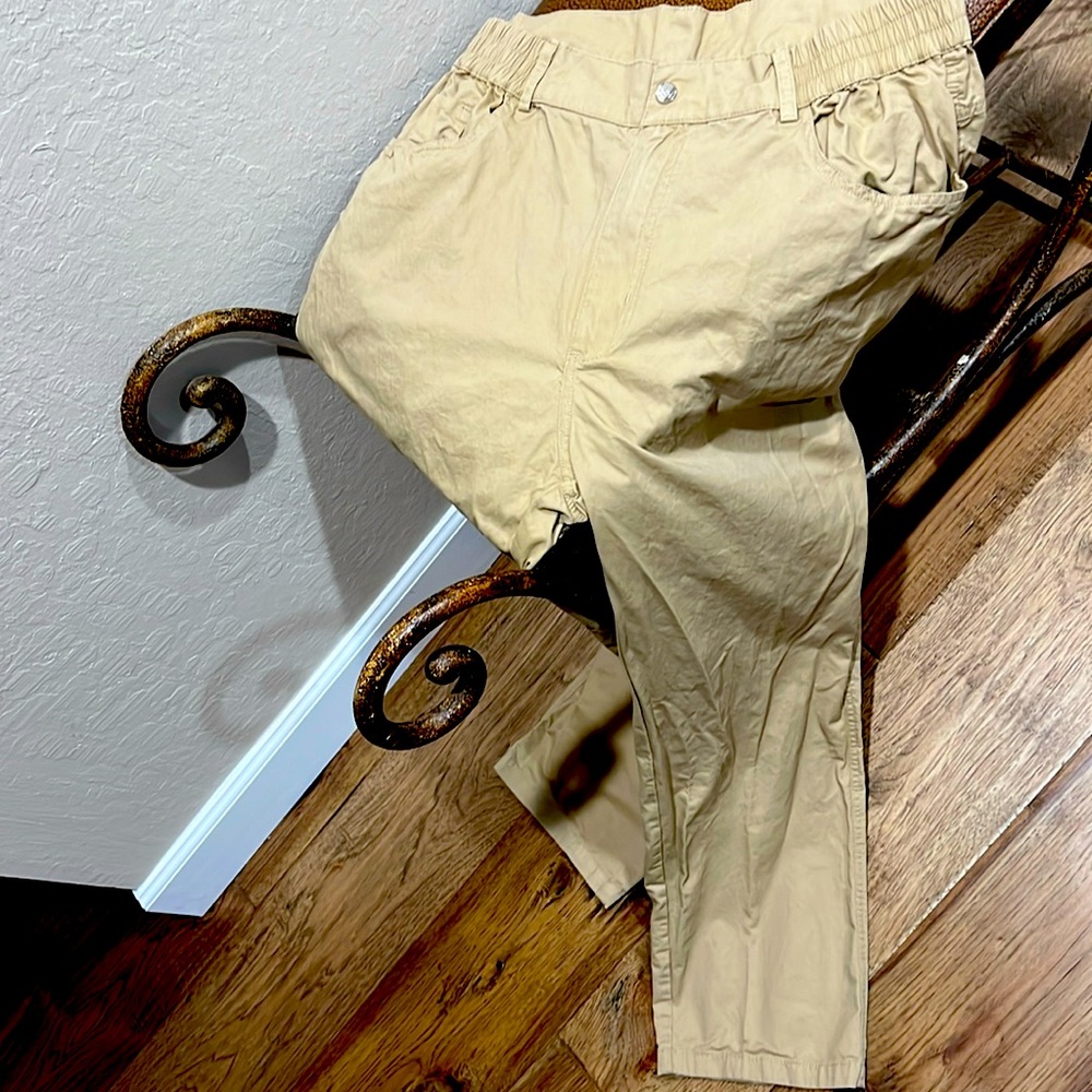 Like New Mofiz Casual 100% Cotton Khaki Lightweight Pants with stretch waistband